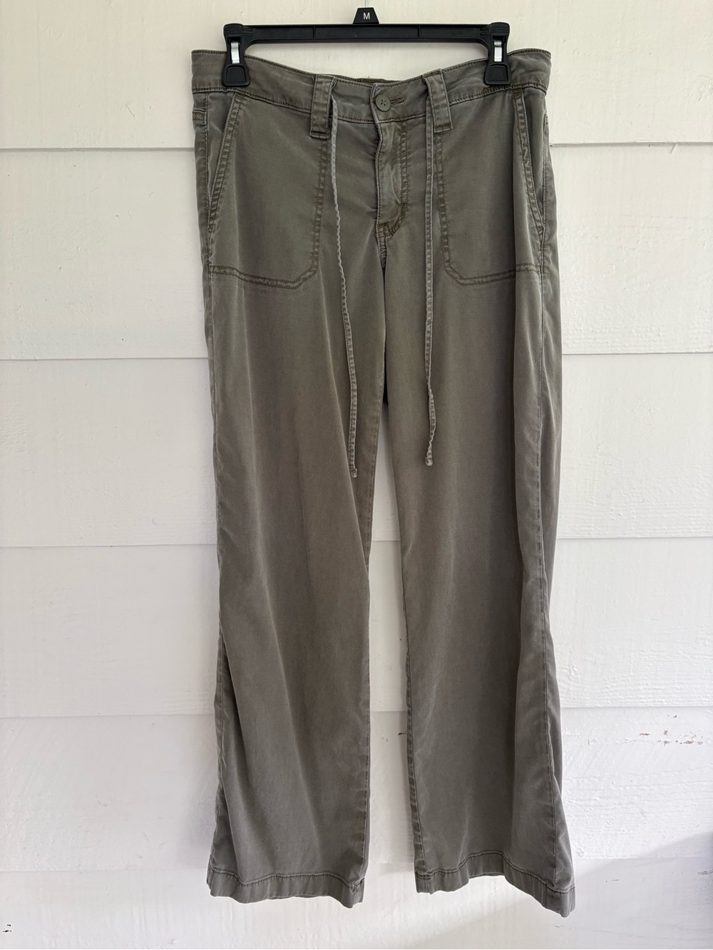 American Eagle Low Rise Baggy Wide Leg Olive Green Pants Size 2 Boho Cottagecore